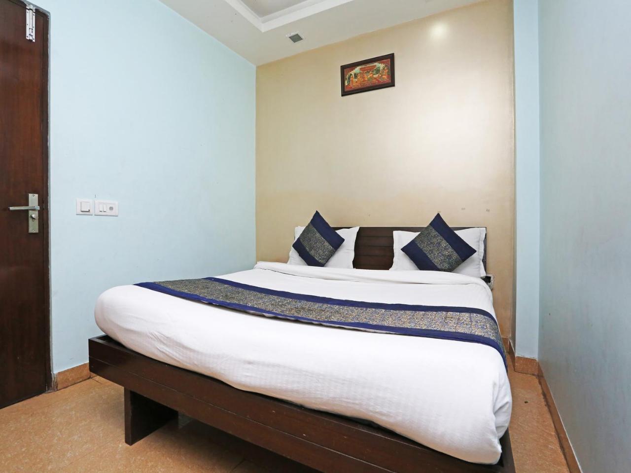 Oyo 6596 Hotel Flight Path New Delhi Exterior photo